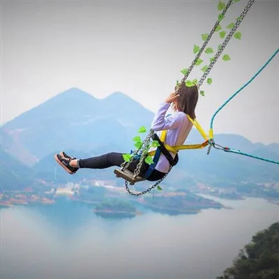 تاب غول پیکر